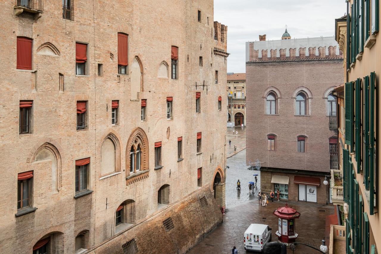 Torre Dell'Orologio Apartment By Wonderful Italy Bologna Exterior foto